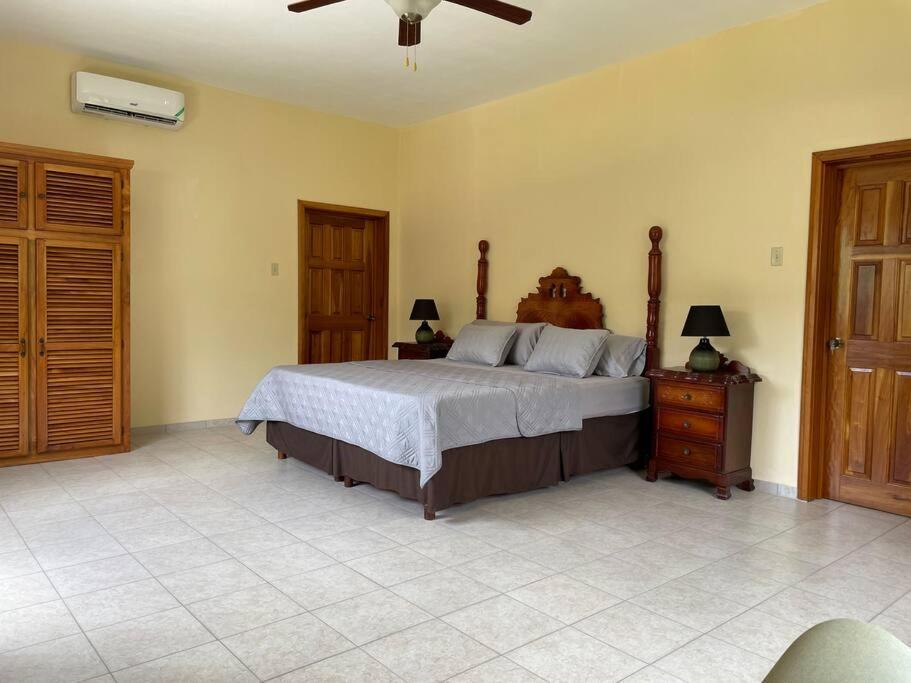 Spring Garden Mobay Resort Luxurious Apartments Монтего Бей Екстериор снимка